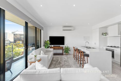 Property photo of 6 Willowdene Way Berwick VIC 3806