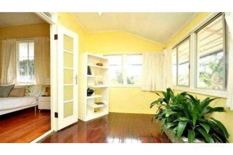 Property photo of 25 Wilton Terrace Yeronga QLD 4104