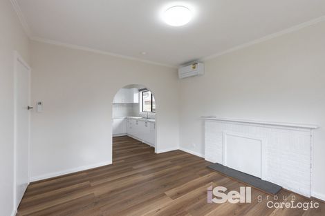 Property photo of 2 Moncur Avenue Springvale VIC 3171