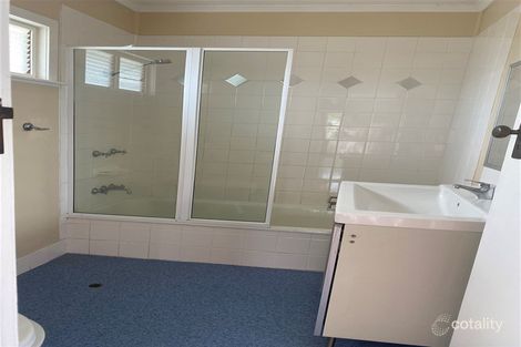 2/11 Hartley St, Camp Hill, QLD 4152