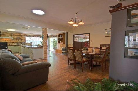 Property photo of 32 Avon Crescent Viveash WA 6056