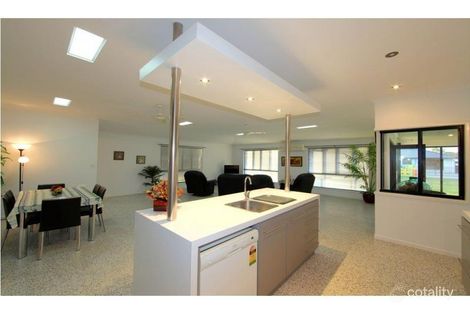 Property photo of 14 Zorzan Drive Gooburrum QLD 4670