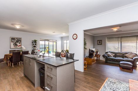 4 Ernest Way, Hilbert, WA 6112