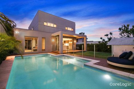 Property photo of 10 Playfair Road North Curl Curl NSW 2099