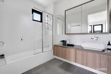 Property photo of 492-494 Pascoe Vale Road Strathmore VIC 3041