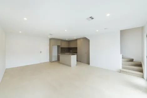 Property photo of 2 Carcoar Terrace Watson ACT 2602