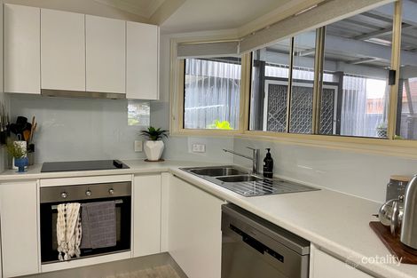 Property photo of 107A Limpus Street Urangan QLD 4655