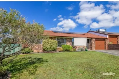 Property photo of 1/4 Webb Street Labrador QLD 4215