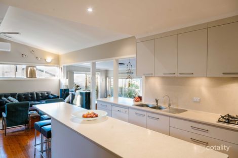 Property photo of 305 The Round Drive Avoca Beach NSW 2251