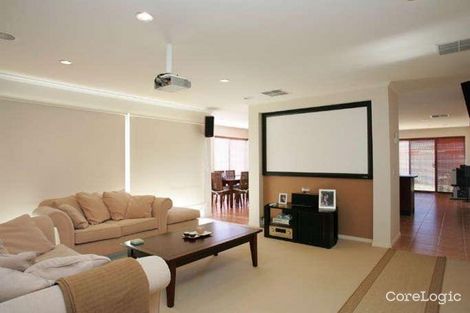 Property photo of 30 Santa Cruz Boulevard Roxburgh Park VIC 3064