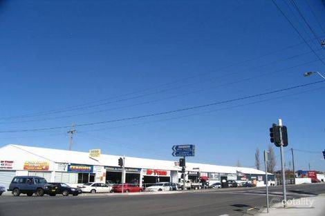 235-241 Princes Hwy, Unanderra, NSW 2526