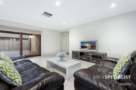 Property photo of 22 Valencia Circuit Cranbourne VIC 3977