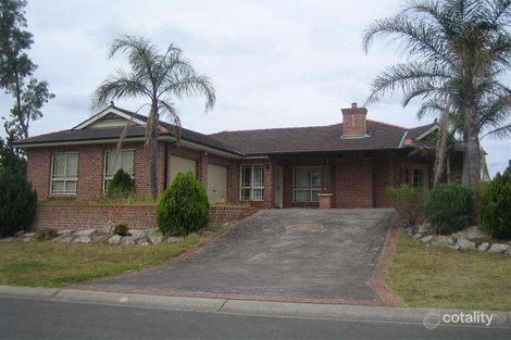 Property photo of 2 Ancura Court Wattle Grove NSW 2173