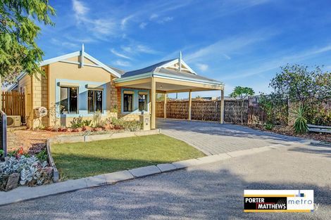 Property photo of 4/23 Rocklea Crescent Ellenbrook WA 6069
