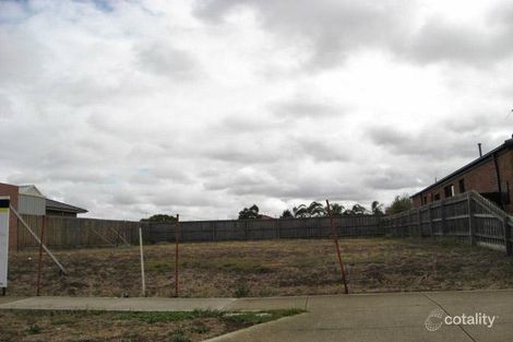 26 Cressida Cres, Sydenham, VIC 3037