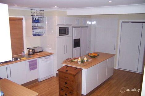 Property photo of 14 Poplars Avenue Bateau Bay NSW 2261