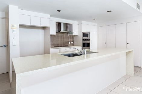Property photo of 2/8A Spinnaker Drive Sandstone Point QLD 4511