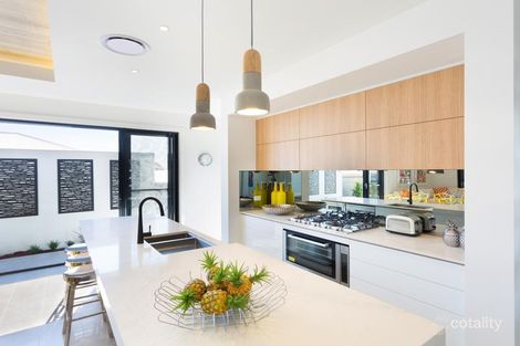 2 Warrigal Rd, Eight Mile Plains, QLD 4113