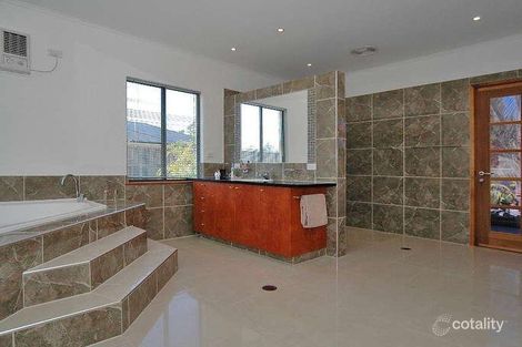 Property photo of 5 Wattlebird Place Landsborough QLD 4550