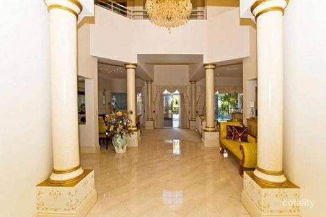 Property photo of 11 Sir Bruce Small Boulevard Benowa QLD 4217