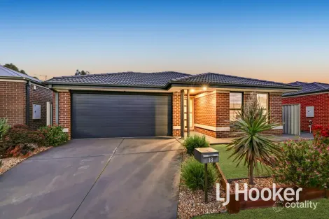 18 Willowtree Dr, Pakenham, VIC 3810