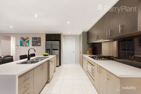 Property photo of 3/14-16 John Street Wandin North VIC 3139
