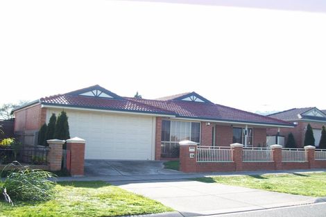 Property photo of 6 Browtop Road Narre Warren VIC 3805