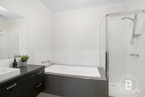 Property photo of 6 Ninox Court Brown Hill VIC 3350