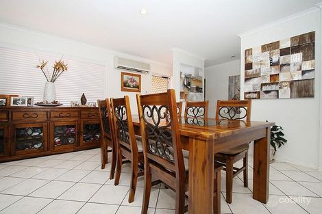 Property photo of 117 Greenmeadow Road Mansfield QLD 4122