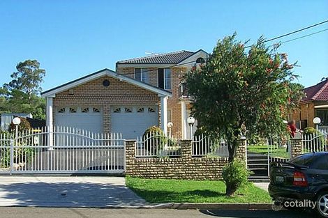 8 Lewis St, Regents Park, NSW 2143