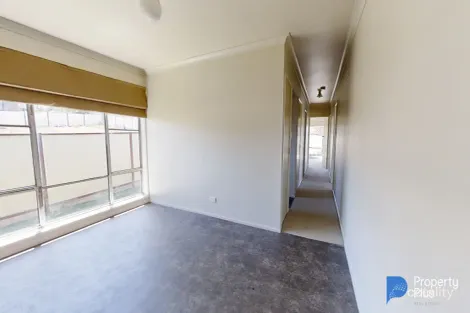 Property photo of 10 Honeysuckle Street Eaglehawk VIC 3556