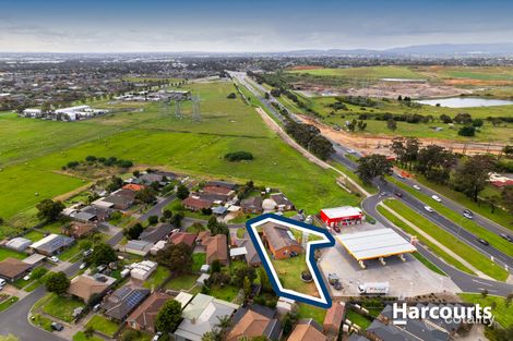 Property photo of 10 Naila Court Cranbourne North VIC 3977