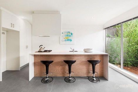 Property photo of 4/24 Pine Avenue Elwood VIC 3184