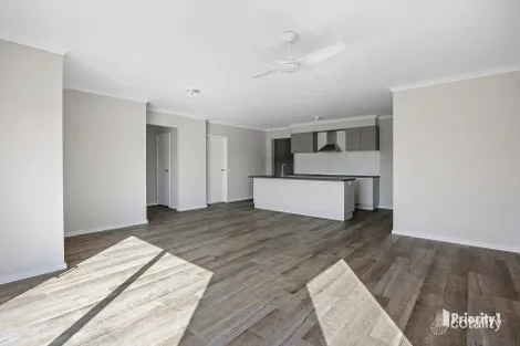 Property photo of 5 Wireless Street Kangaroo Flat VIC 3555