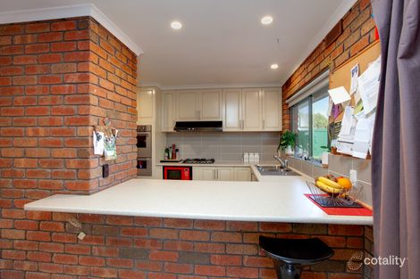 Property photo of 30 Acacia Crescent Wodonga VIC 3690