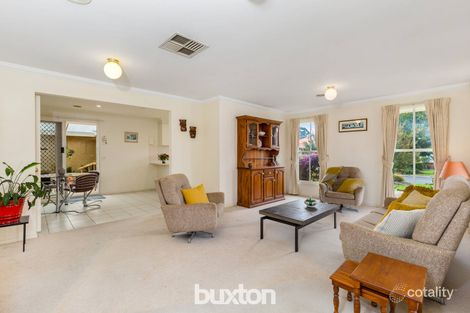 Property photo of 17 Albert Place Dingley Village VIC 3172