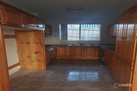 Property photo of 15 Peppermint Grove Meadow Heights VIC 3048