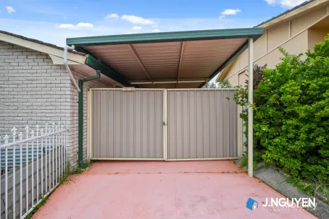 Property photo of 42 Dickens Road Wetherill Park NSW 2164