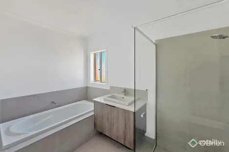 Property photo of 5 Caldicot Street Wodonga VIC 3690