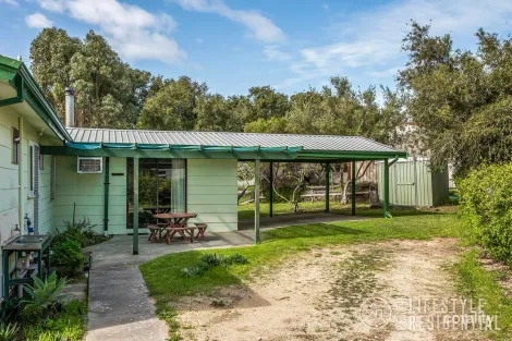 Property photo of 14 Shaw Street Guilderton WA 6041