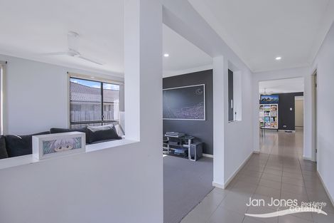 Property photo of 12 Pinegrove Street Morayfield QLD 4506