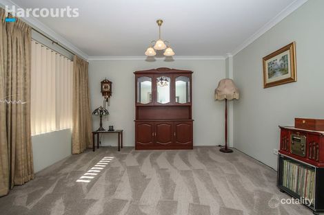 Property photo of 11 Leichhardt Crossing Hammond Park WA 6164
