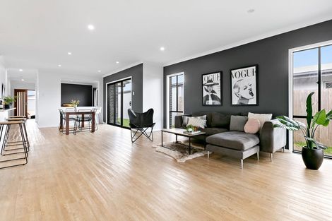 Property photo of 63 Adelaide Circuit Baringa QLD 4551