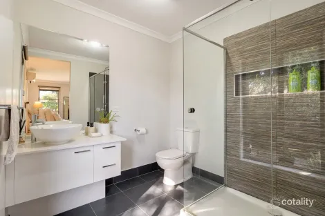 Property photo of 20 Scarlet Drive Greenvale VIC 3059