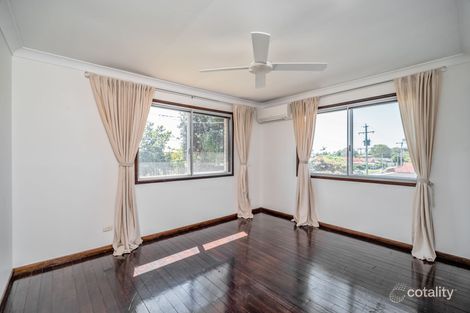 Property photo of 24 Sunbird Avenue Paradise Point QLD 4216