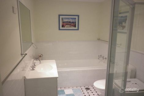 Property photo of 4/27 Ballandella Road Toongabbie NSW 2146