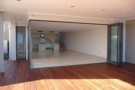 Property photo of 2/35 Compass Drive Biggera Waters QLD 4216