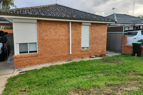 Property photo of 42 Hillview Parade Lurnea NSW 2170