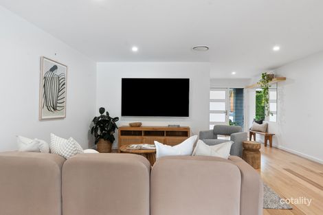 Property photo of 31 Fernleigh Loop Adamstown Heights NSW 2289