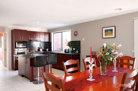 Property photo of 14 Darling Place Manor Lakes VIC 3024
